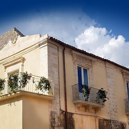 Bed and Breakfast Casa Dei Giurati Palazzolo Acreide Exterior foto