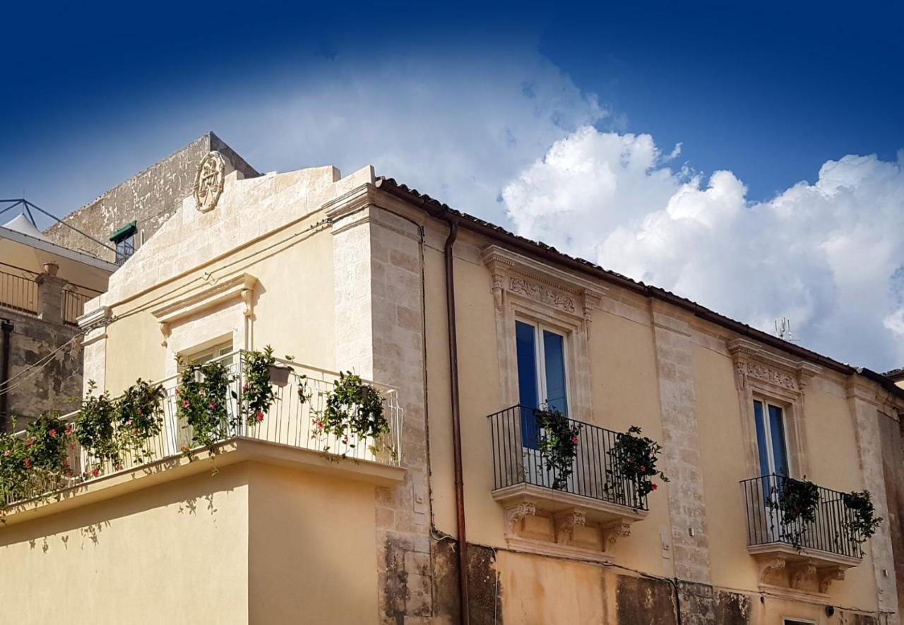 Bed and Breakfast Casa Dei Giurati Palazzolo Acreide Exterior foto