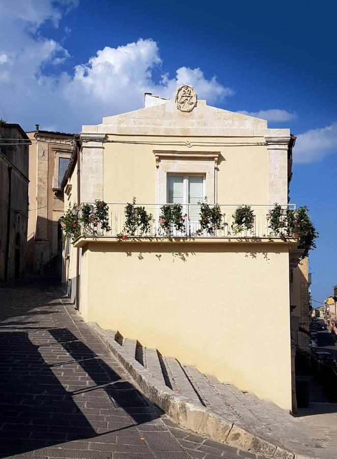 Bed and Breakfast Casa Dei Giurati Palazzolo Acreide Exterior foto